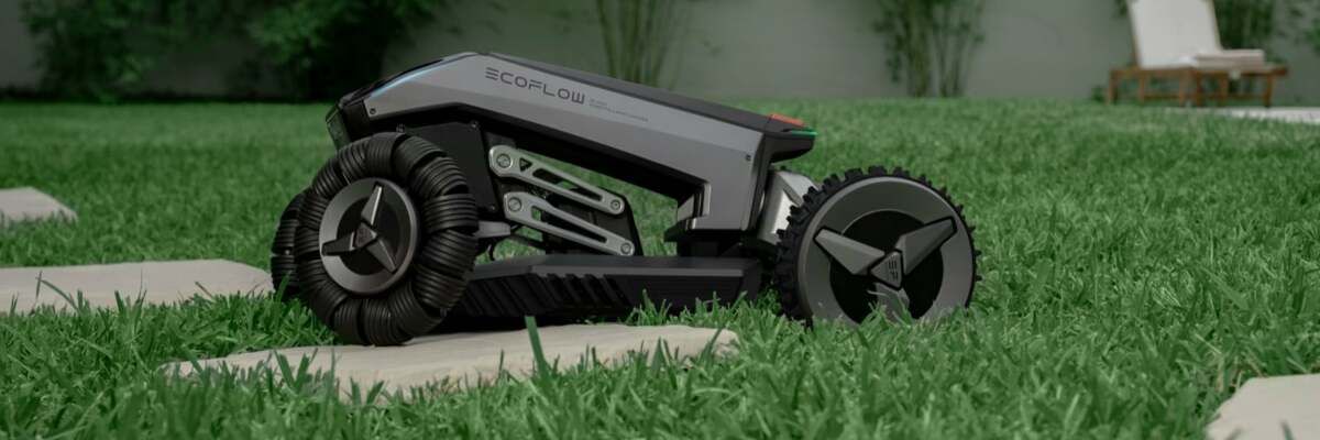 Футуристический робот-газонокосилка Blade на вашем газоне! фото