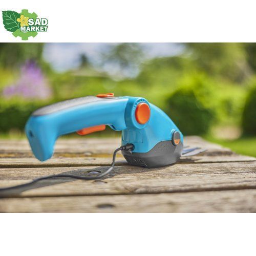 Ножиці акумуляторні для газонів Gardena ComfortCut (з насадкою для кущів) 09888-20.000.00 фото