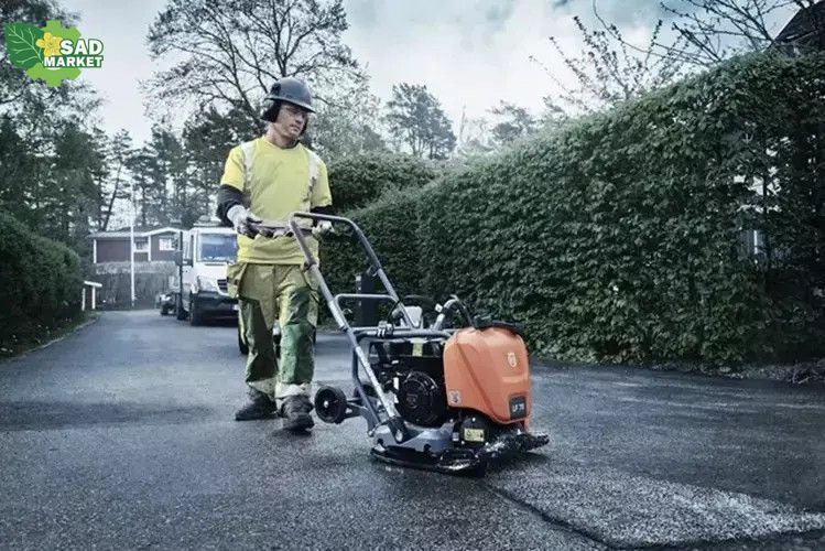 Виброплита прямоточная бензиновая Husqvarna LF75 LAT (9678549-02) 9678549-02 фото