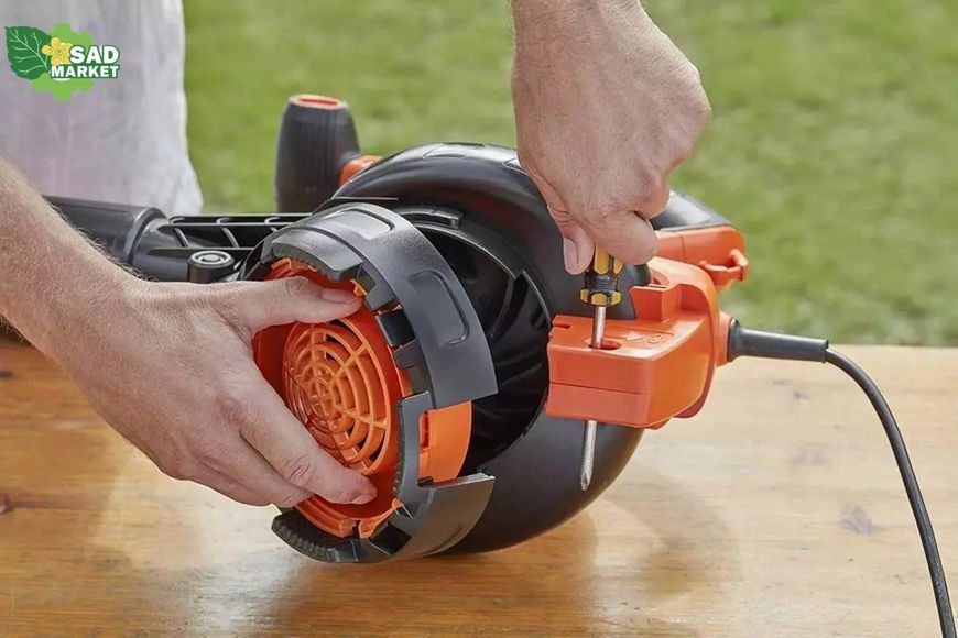 Пылесос-воздуходувка садовый электрический BLACK+DECKER BEBLV 300 BEBLV300 фото