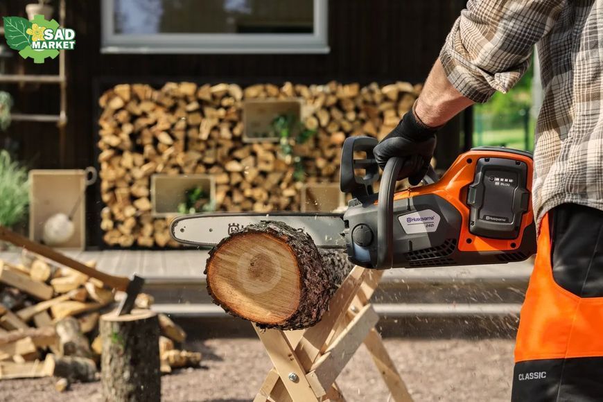 Пила цепная аккумуляторная Husqvarna 242i без АКБ и ЗП 9708384-01 фото