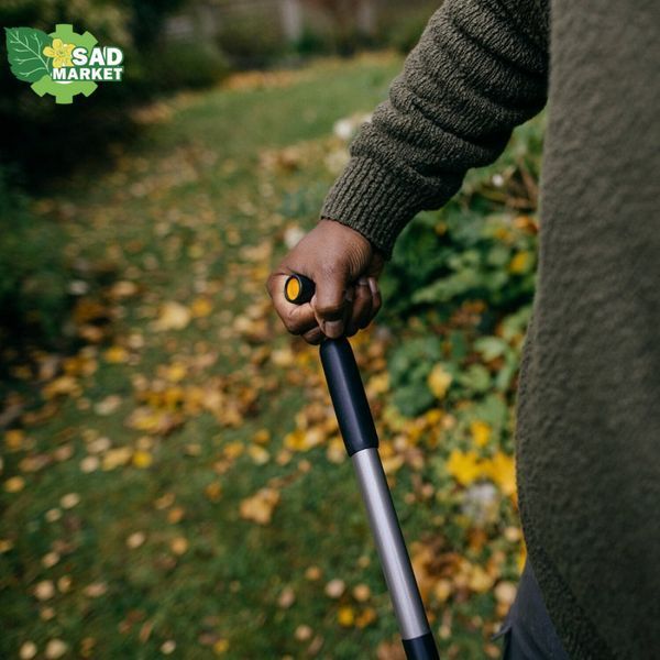 Грабли пластиковые многофункциональные 3-в-1 Fiskars Ergonomic 1077116 фото