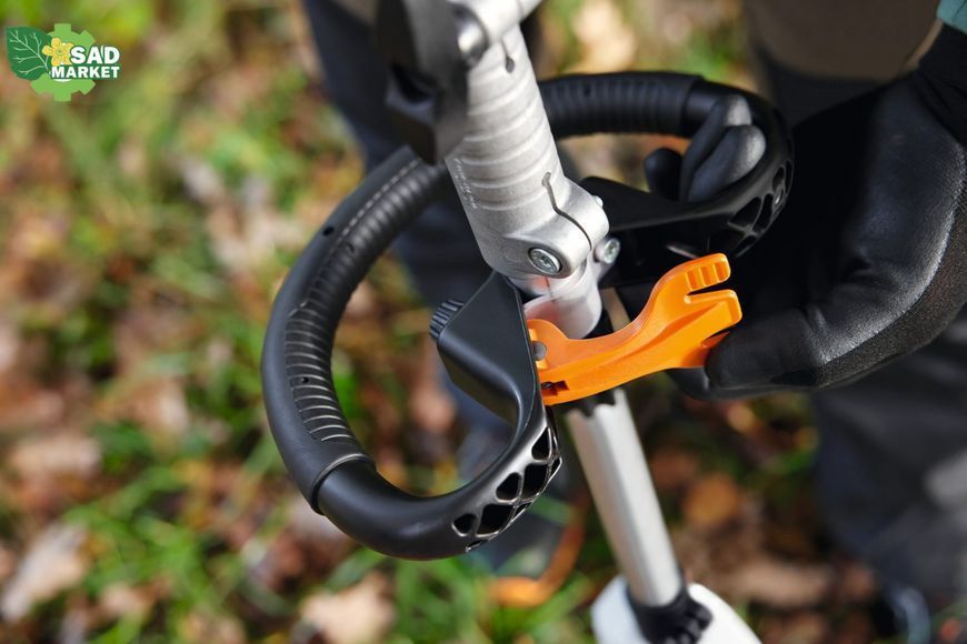 Комбидвигатель аккумуляторный STIHL KMA 120 R, 1.35 л.с. FA080116820 фото