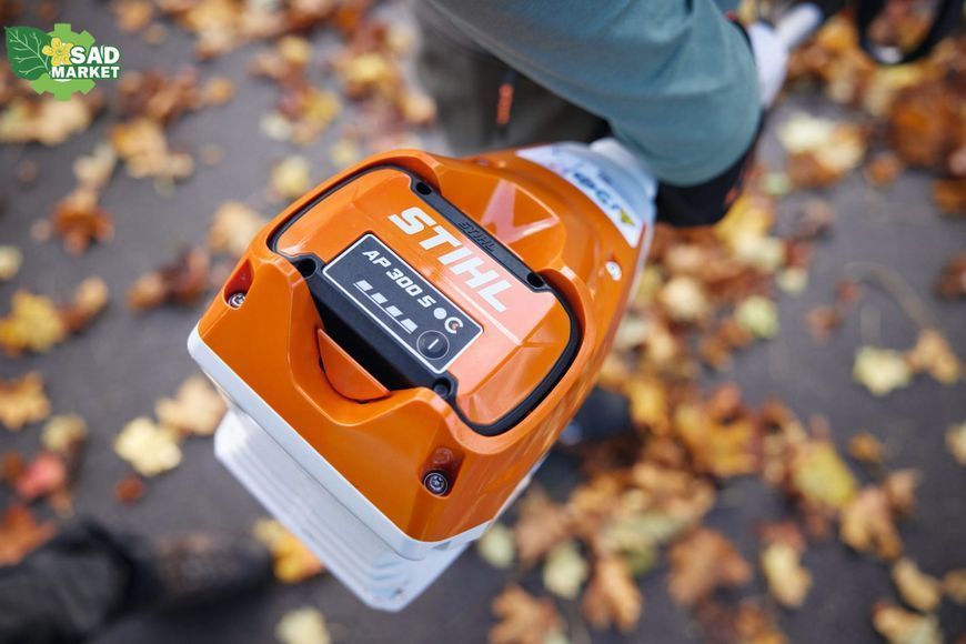 Комбидвигатель аккумуляторный STIHL KMA 120 R, 1.35 л.с. FA080116820 фото