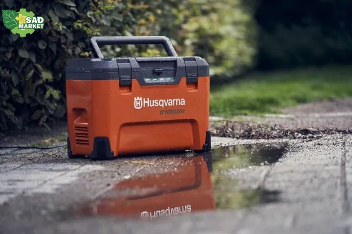 Зарядний пристрій Husqvarna 40-C1000x4 9707048-01 фото