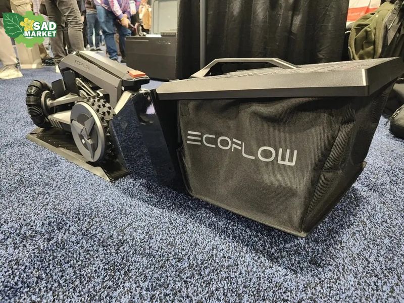 Газонокосарка-робот Ecoflow Blade з комплектом для підмітання газону ZMH100-B-EU-V20/ZMH100LY-B фото