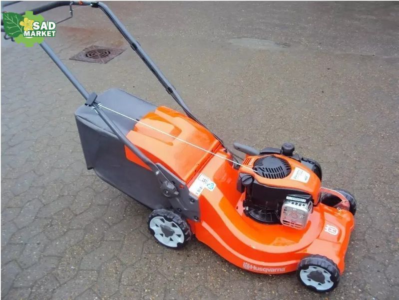 Газонокосилка бензиновая Husqvarna LC 247 LC 247 фото
