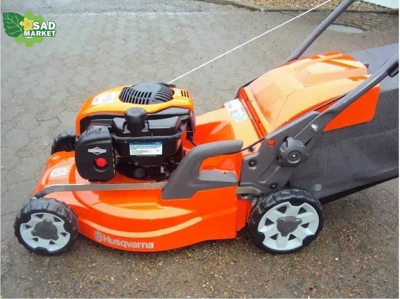 Газонокосилка бензиновая Husqvarna LC 247 LC 247 фото